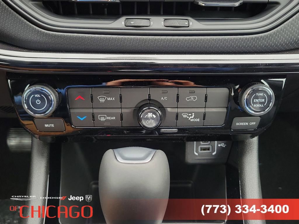 New 2026 Jeep Compass Latitude image 29