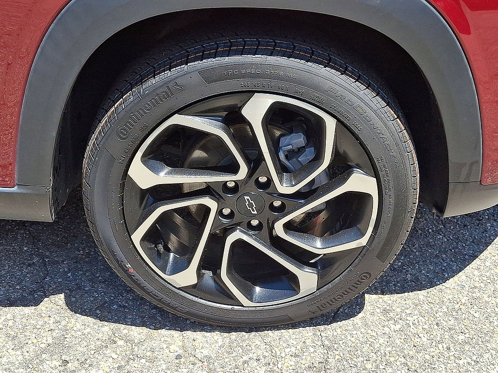 Certified 2024 Chevrolet Trax RS w/ Sunroof Package FWD image 27