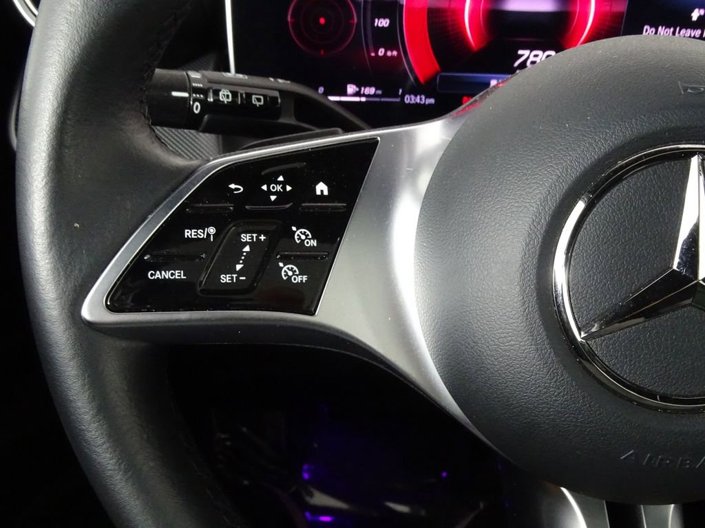 Used 2024 Mercedes-Benz GLC 300 image 26