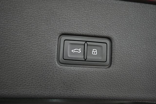 Used 2024 Audi RS Q8 AWD/4WD image 19