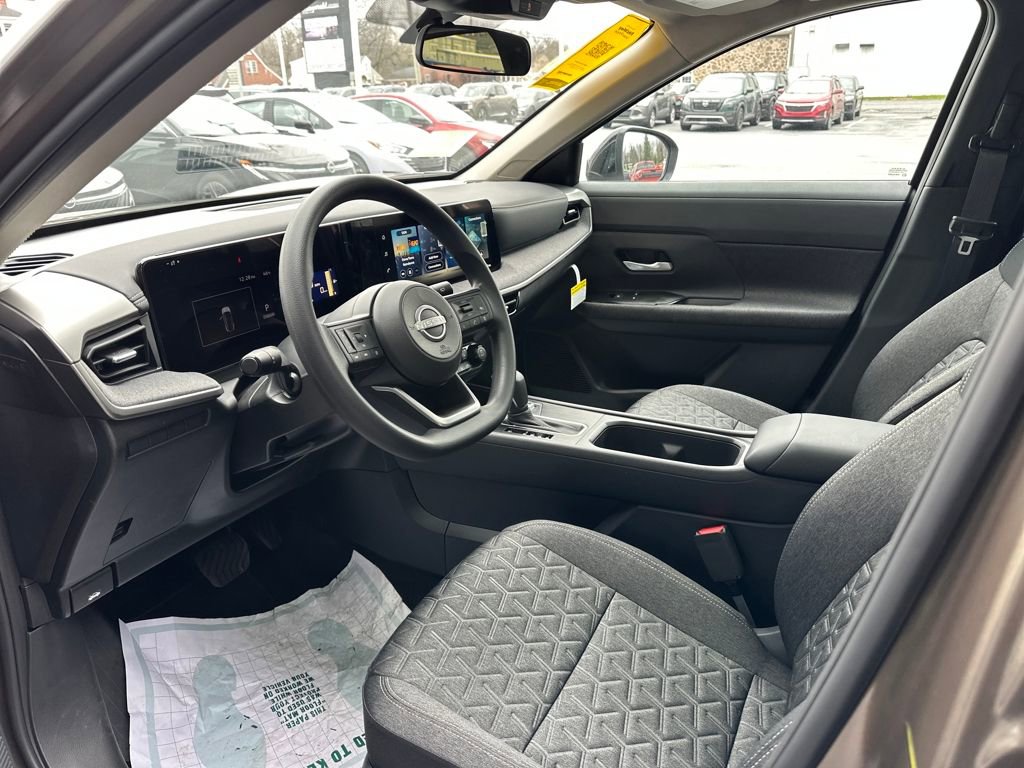 New 2026 Nissan Kicks SV w/ SV Premium Package image 9