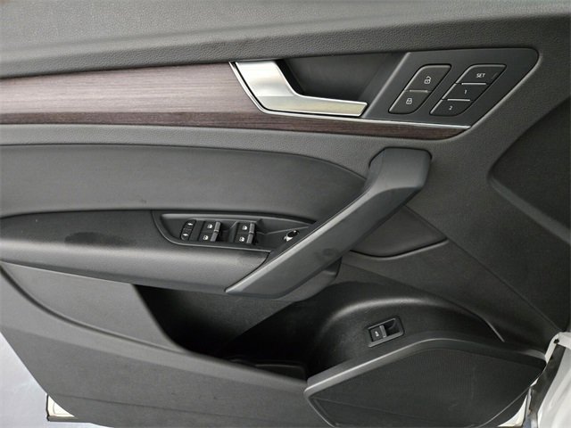 Used 2021 Audi Q5 2.0T Premium w/ Convenience Package image 29