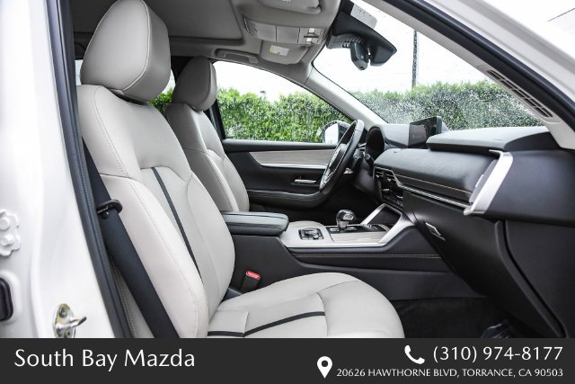 Certified 2025 MAZDA CX-70 Plug-In Hybrid w/ Premium Pkg AWD/4WD image 15