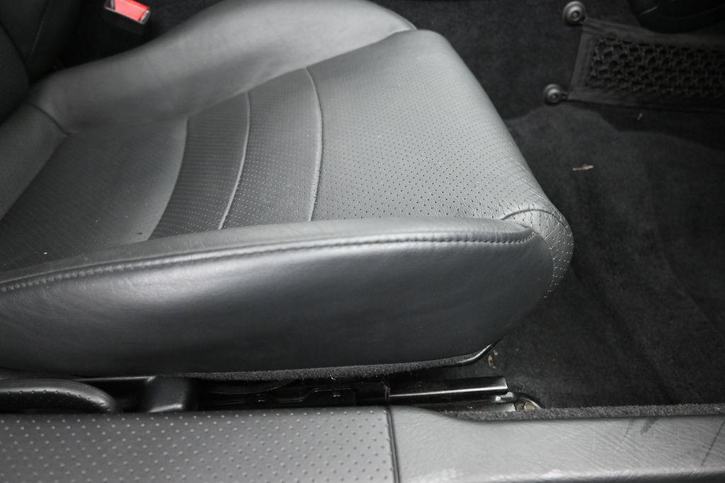 Used 2004 Honda S2000 image 12