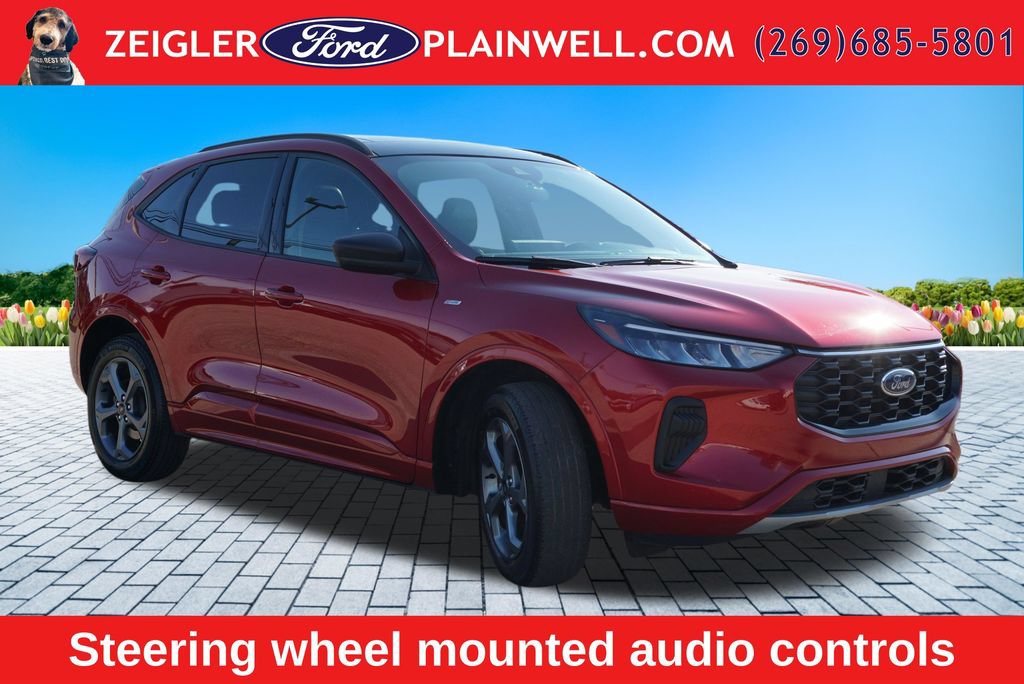Used 2023 Ford Escape ST-Line w/ Tech Pack #1 AWD/4WD image 7