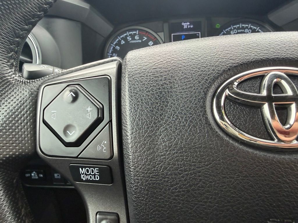 Used 2023 Toyota Tacoma TRD Off-Road image 19