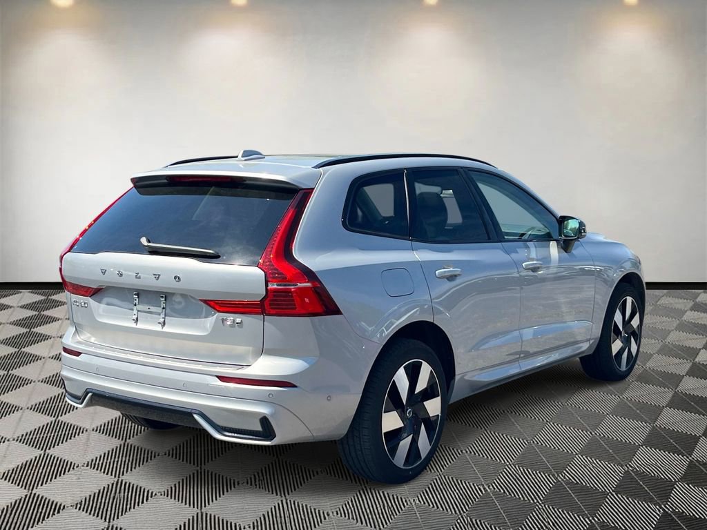 Certified 2025 Volvo XC60 T8 Plus w/ Protection Package Premier image 3