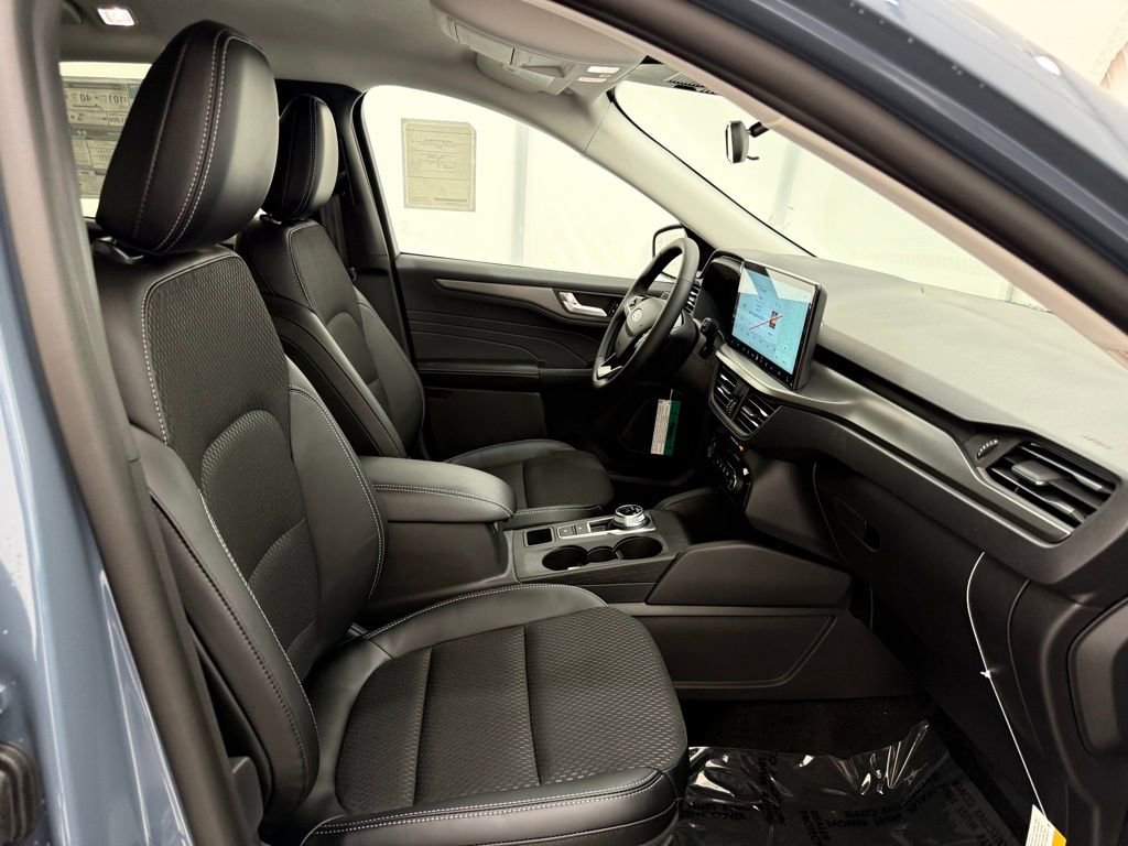 New 2025 Ford Escape SE image 18