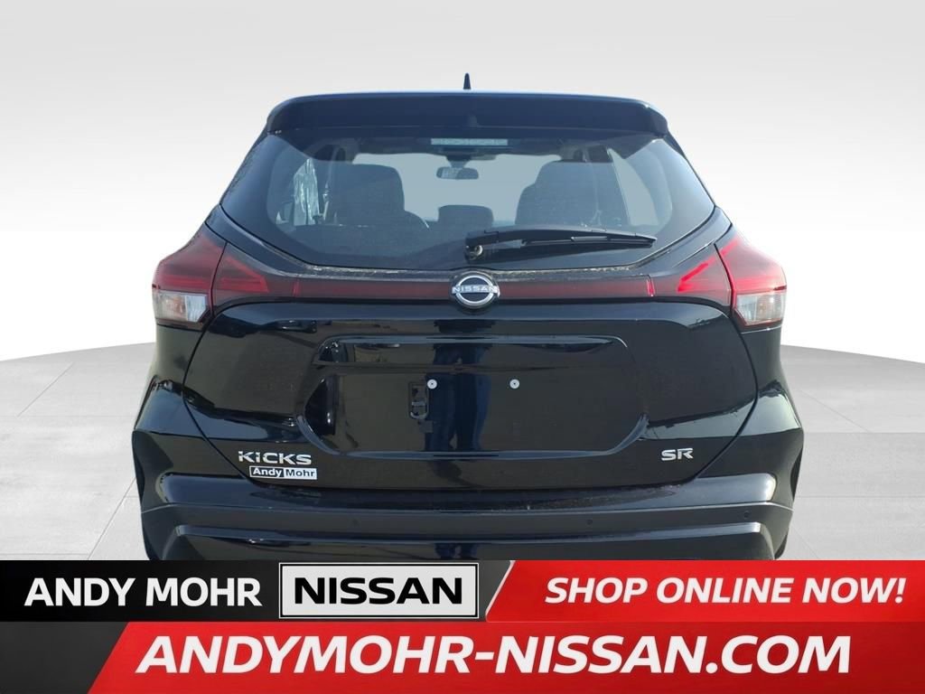 Used 2024 Nissan Kicks SR image 25
