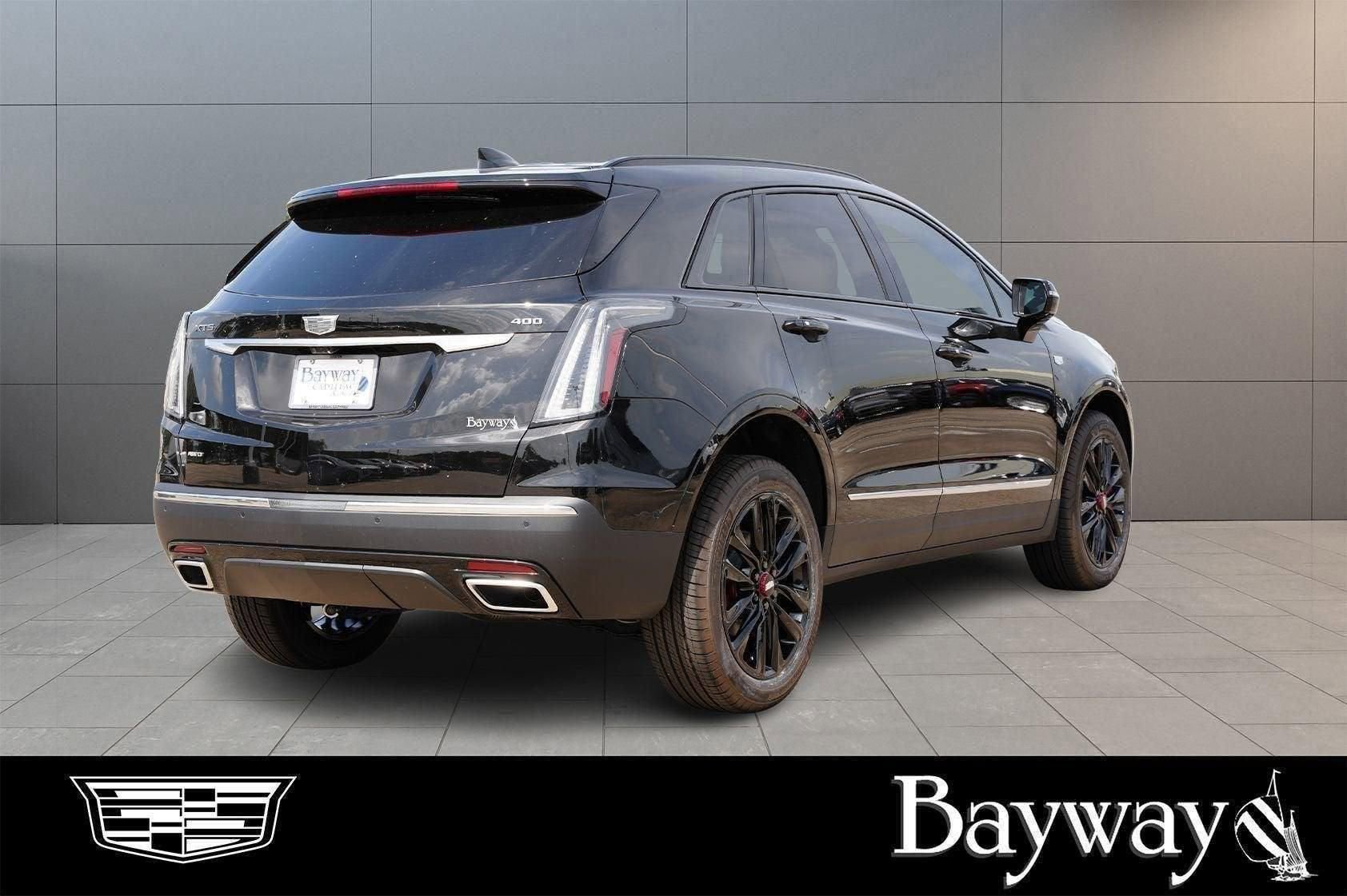 New 2025 Cadillac XT5 Sportv w/ LPO, Red Accent Package image 36