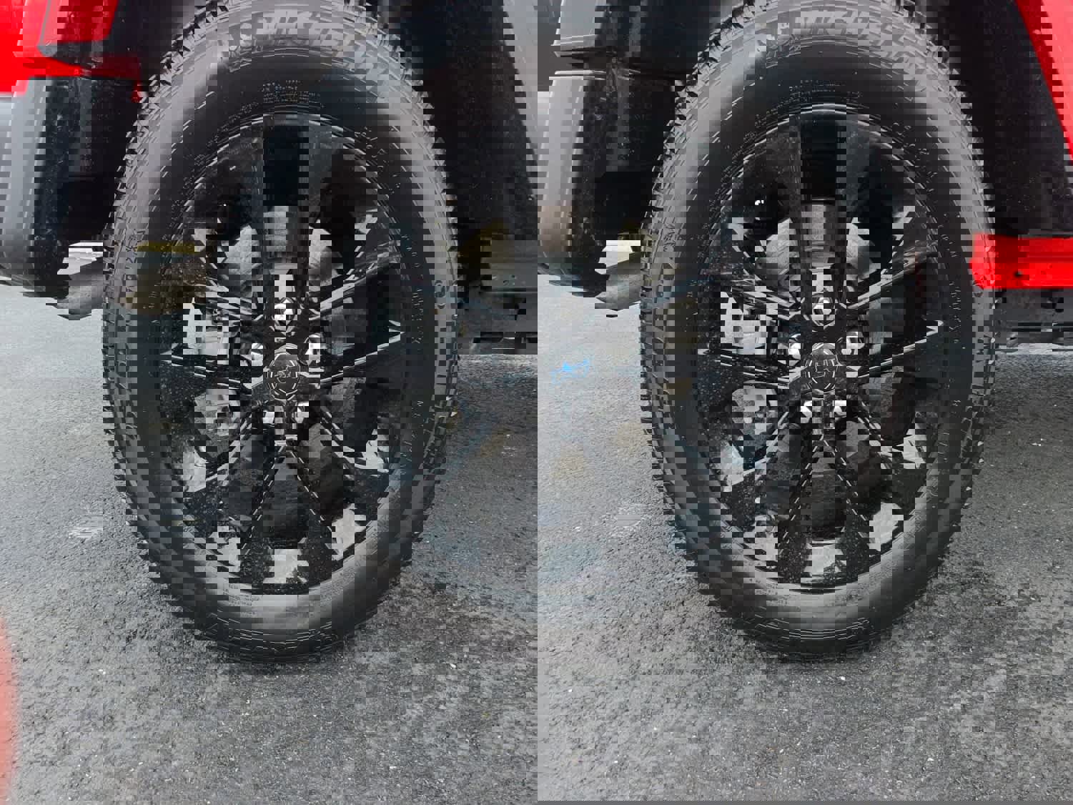 Used 2024 Jeep Wrangler Sahara w/ Technology Group image 16