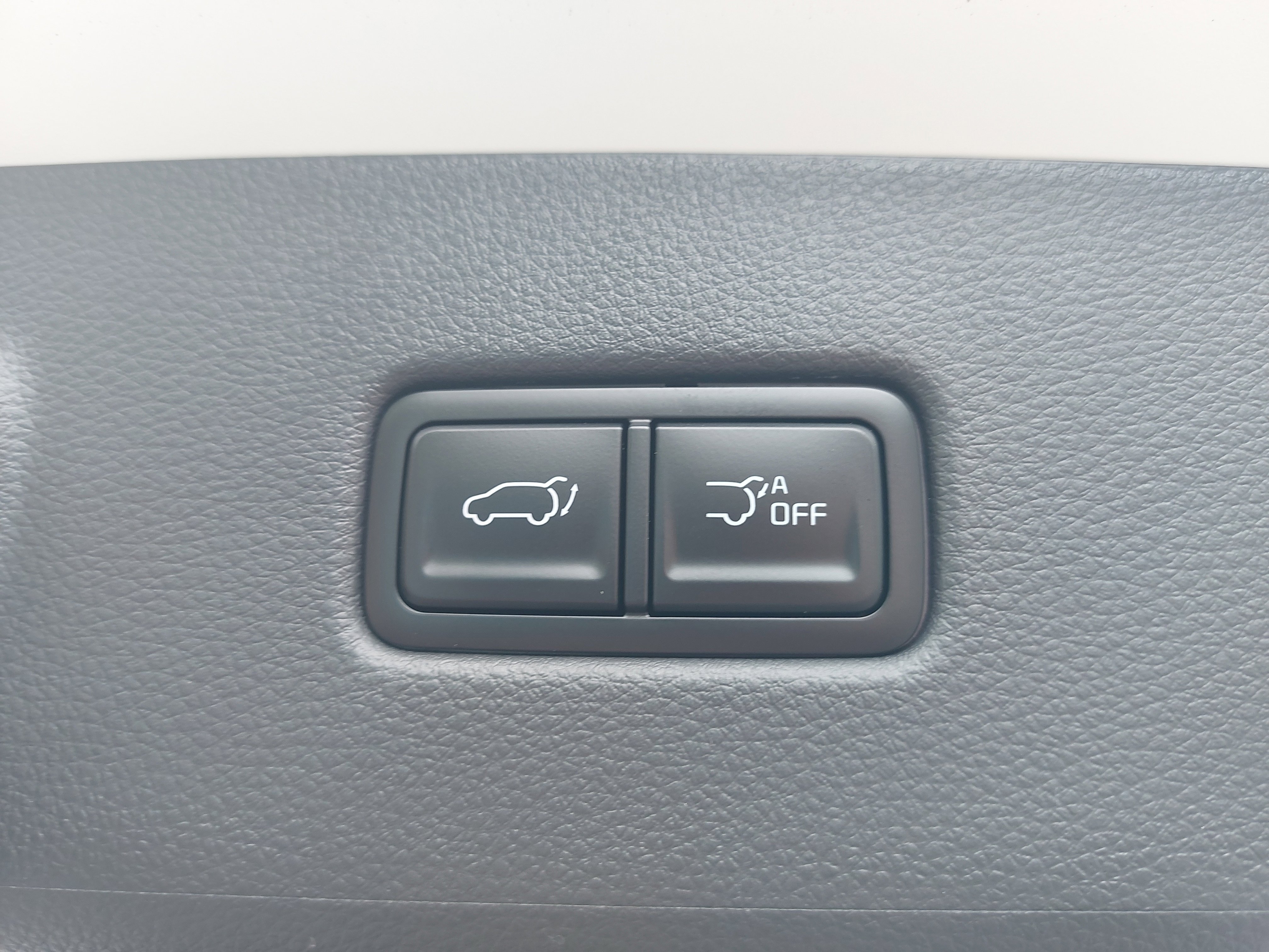 New 2026 Kia Carnival EX image 13