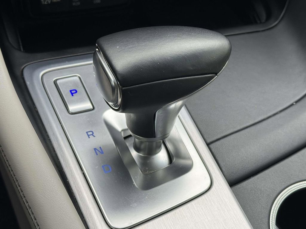 Used 2021 Genesis G70 2.0T w/ Prestige Package AWD/4WD image 27