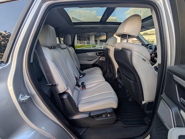 Certified 2025 Acura MDX w/ Technology Package image 16