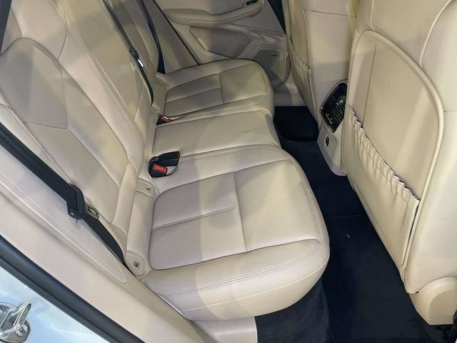 Certified 2020 Porsche Macan AWD/4WD image 23