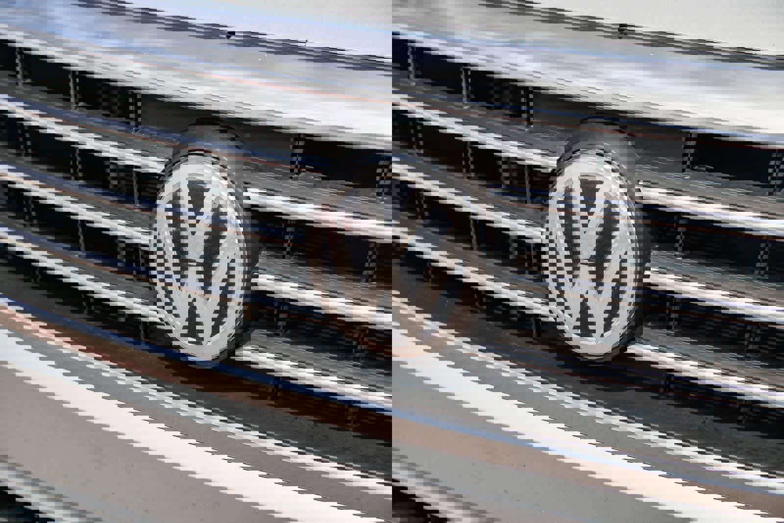 Used 2021 Volkswagen Passat 2.0T S image 11