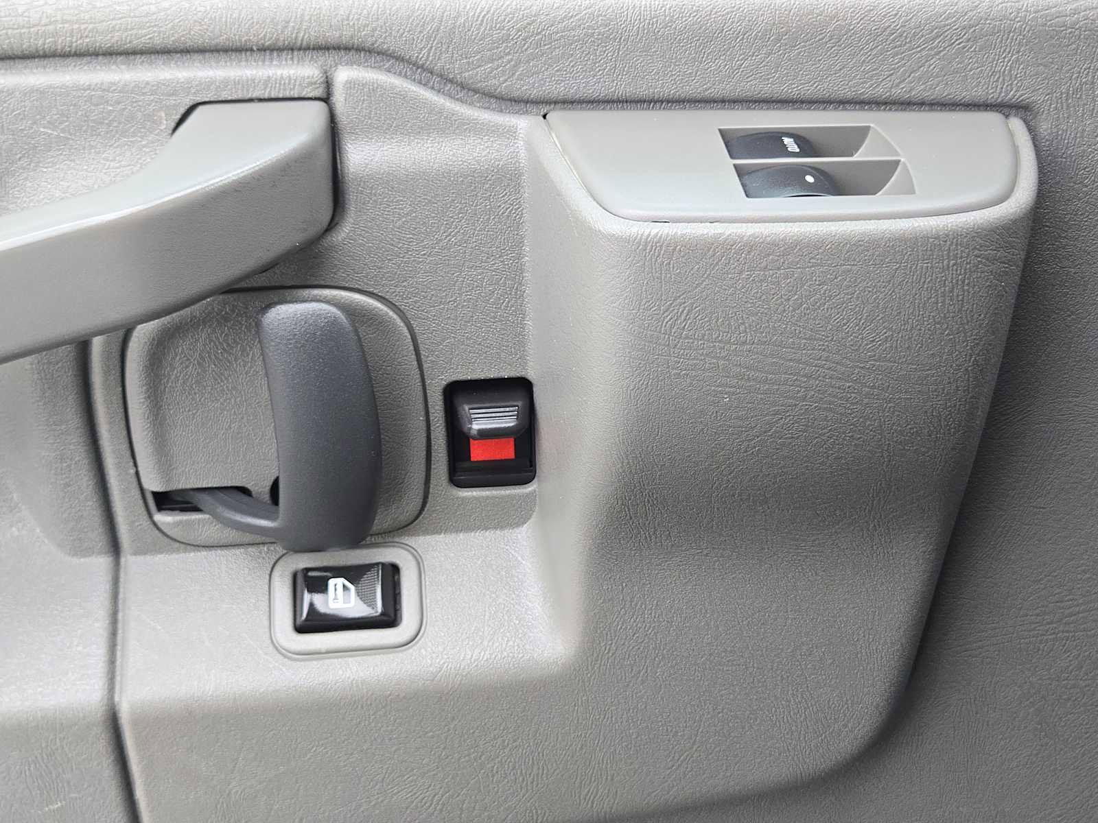 Used 2020 GMC Savana 2500 w/ Driver Convenience Package image 21