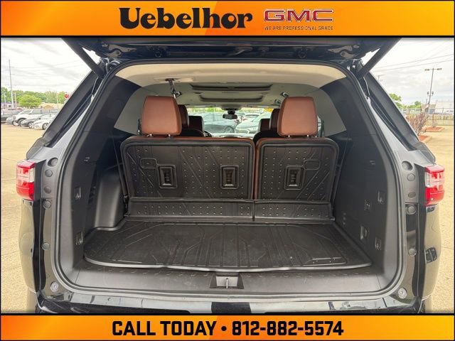 Used 2020 Chevrolet Traverse High Country w/ LPO, Floor Liner Package AWD/4WD image 12