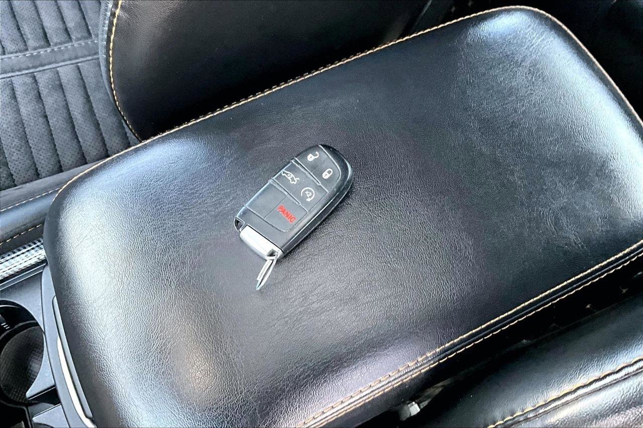 Used 2018 Dodge Charger R/T image 35