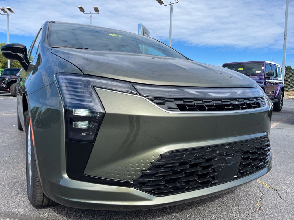 New 2027 Chrysler Pacifica Select FWD image 45