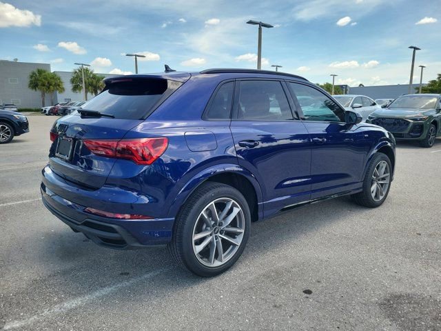 Certified 2025 Audi Q3 2.0T Premium w/ Convenience Package AWD/4WD image 7