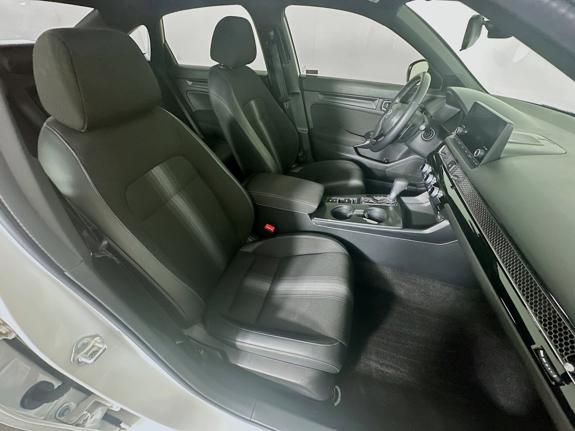Used 2025 Honda Civic Sport image 30