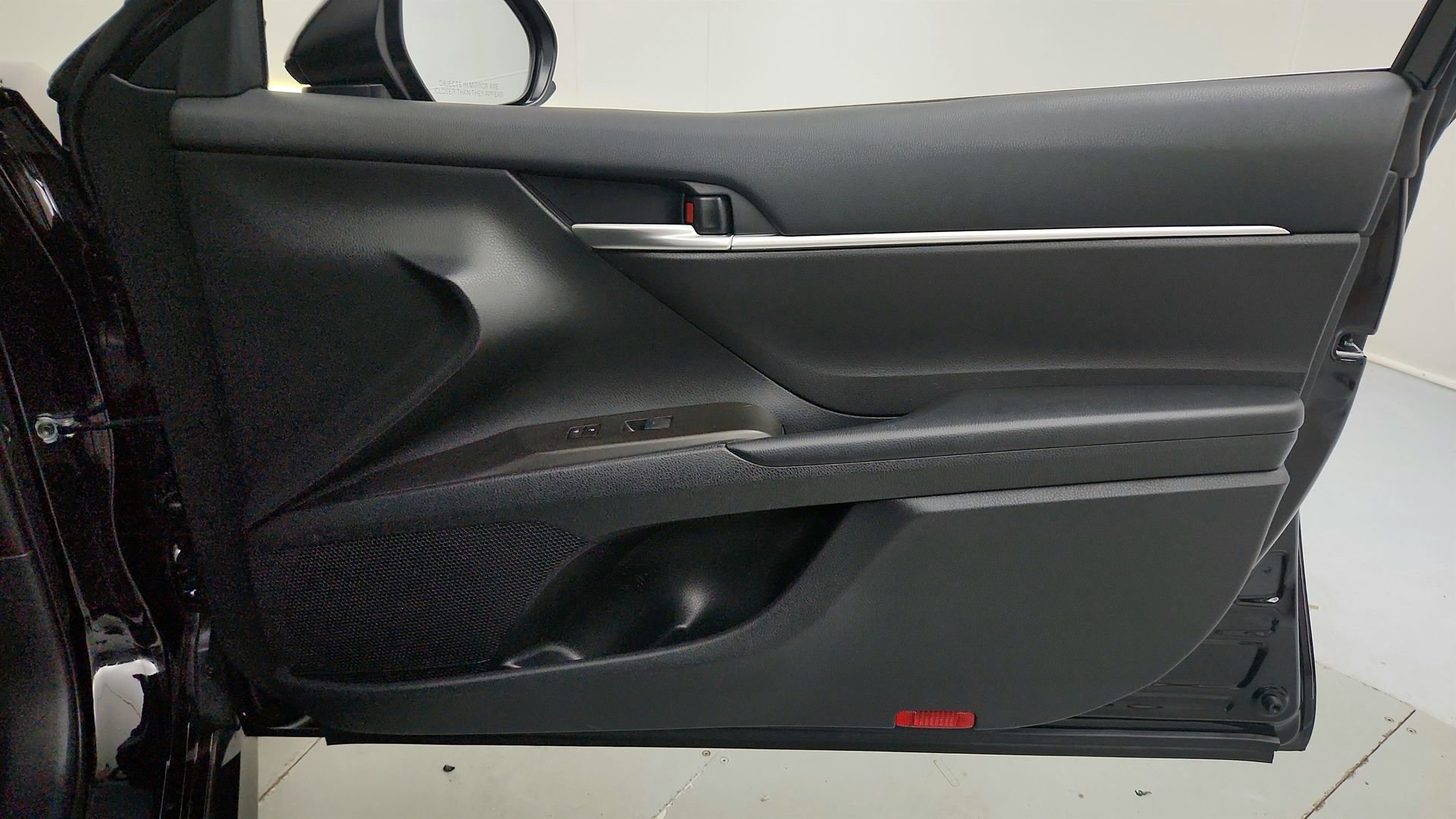 Used 2023 Toyota Camry LE FWD image 28