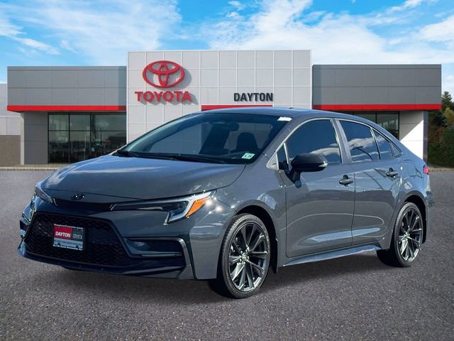 Used 2024 Toyota Corolla SE FWD image 2