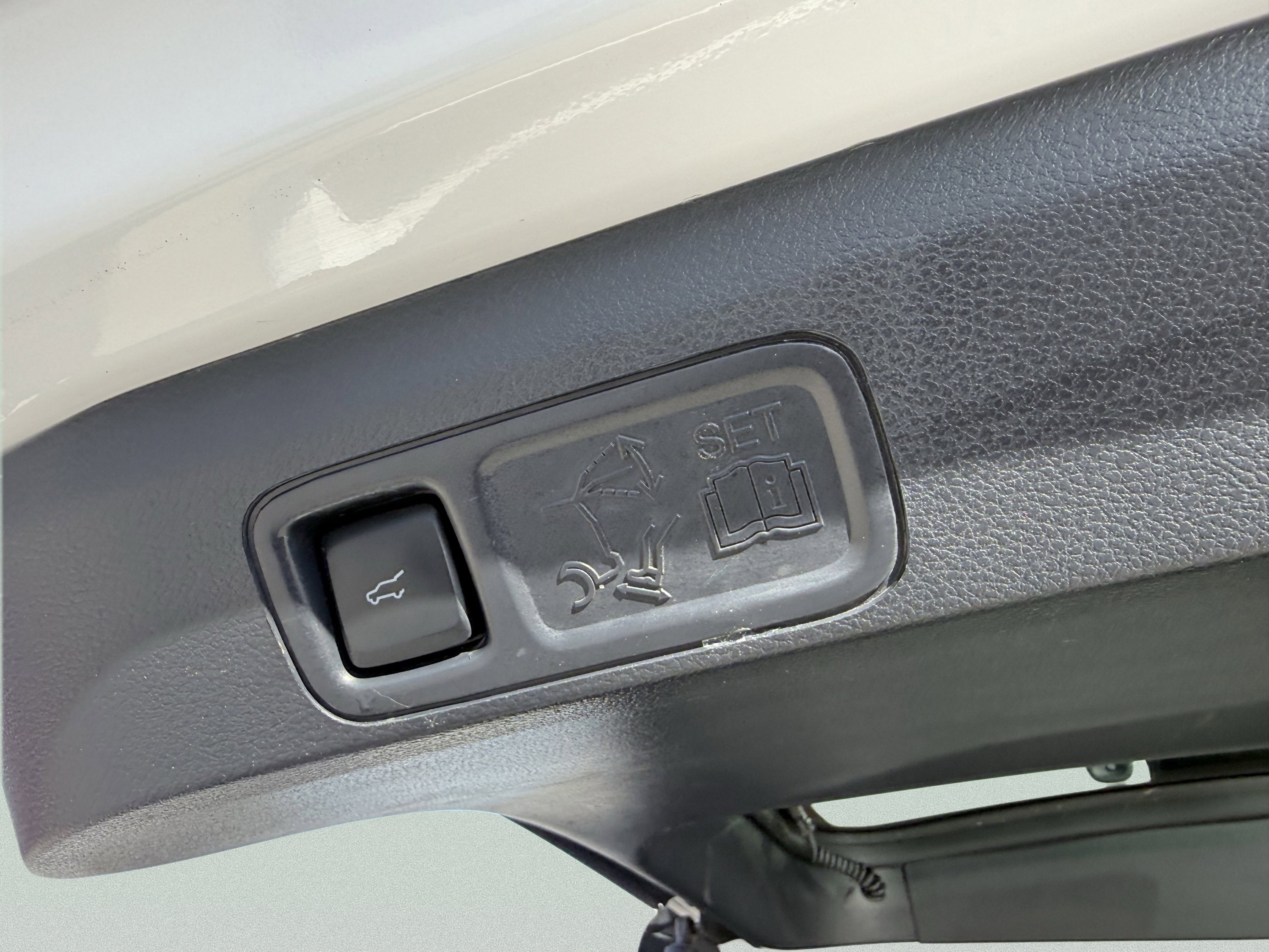 Used 2023 Ford Expedition Max Limited image 17