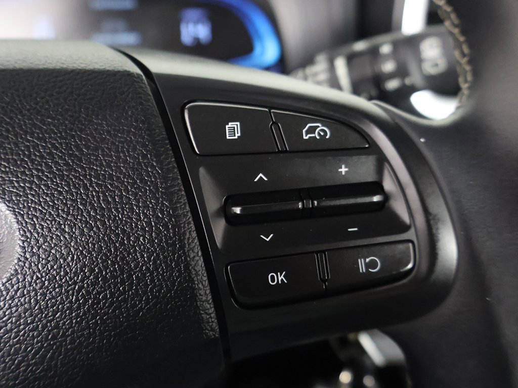 Used 2023 Hyundai Venue SEL image 35