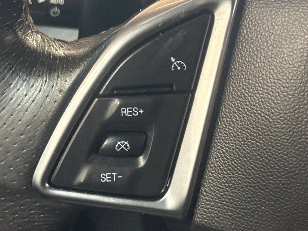 Used 2018 Chevrolet Camaro SS RWD image 20