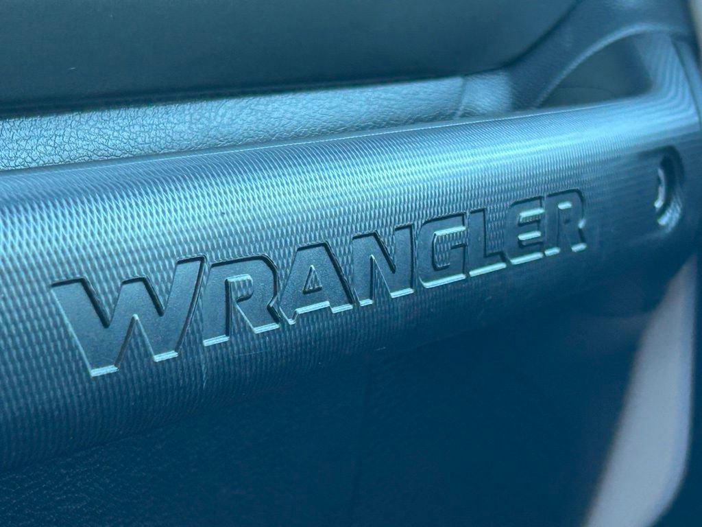 Used 2022 Jeep Wrangler Unlimited Sport image 28