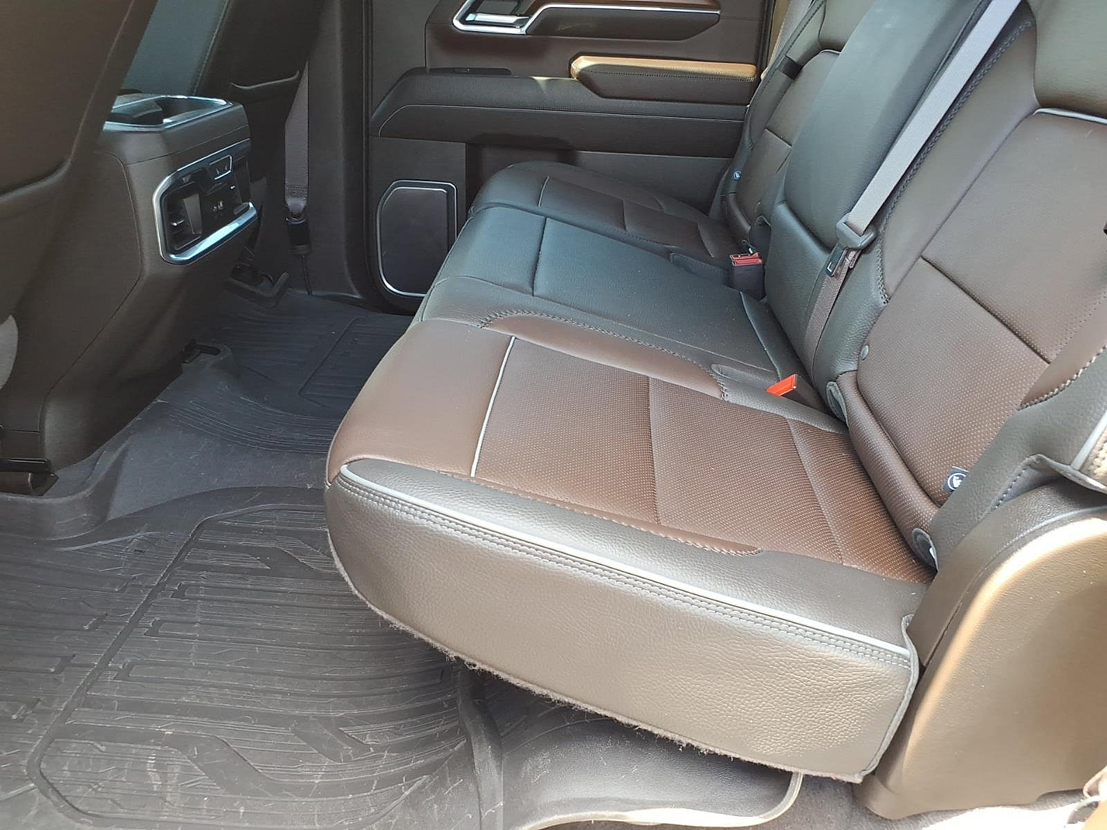 Certified 2024 GMC Sierra 2500 Denali w/ Denali Reserve Package AWD/4WD image 11