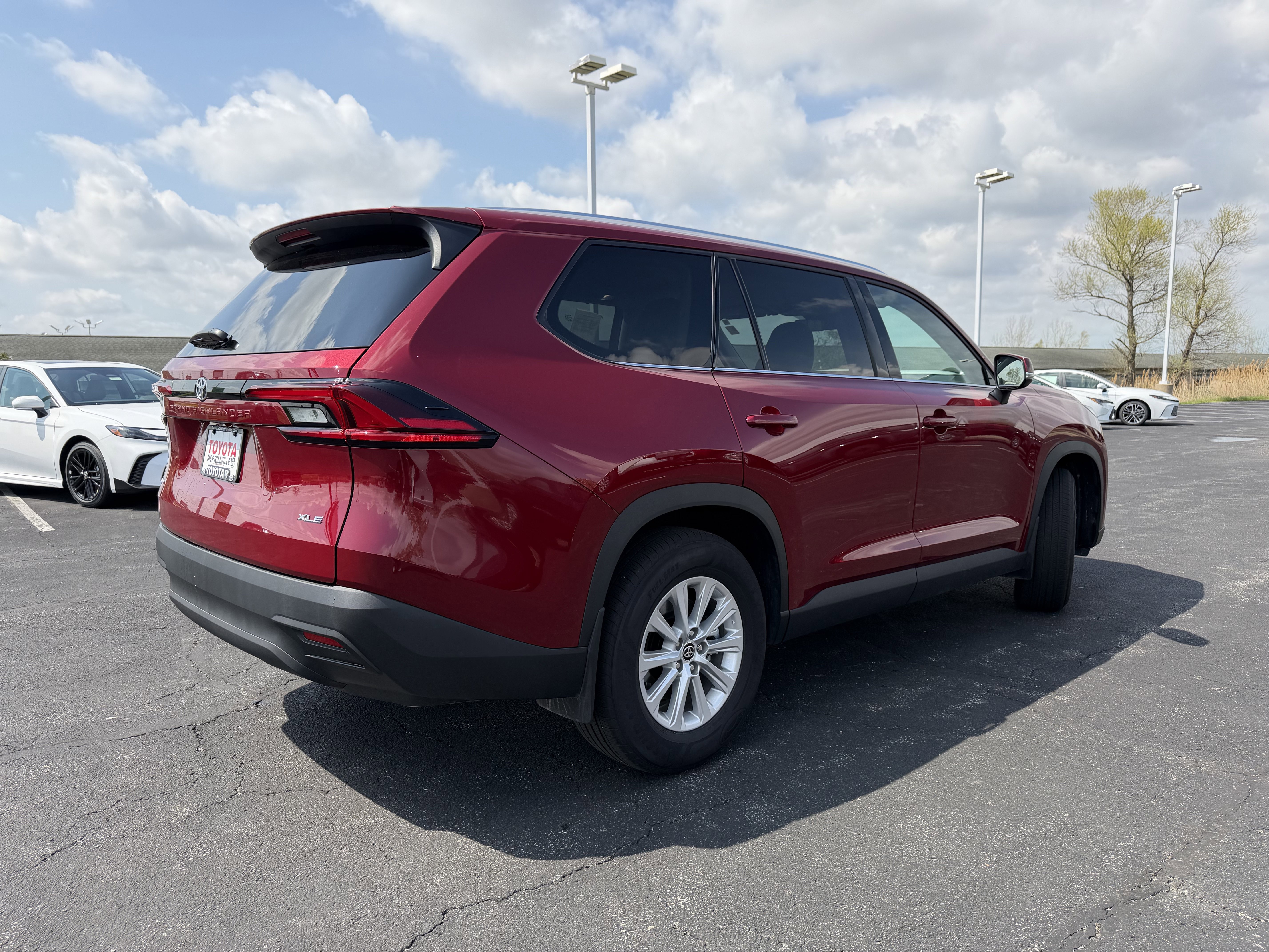 Used 2026 Toyota Grand Highlander XLE image 9