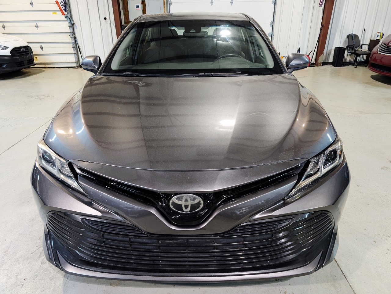 Used 2018 Toyota Camry LE image 10