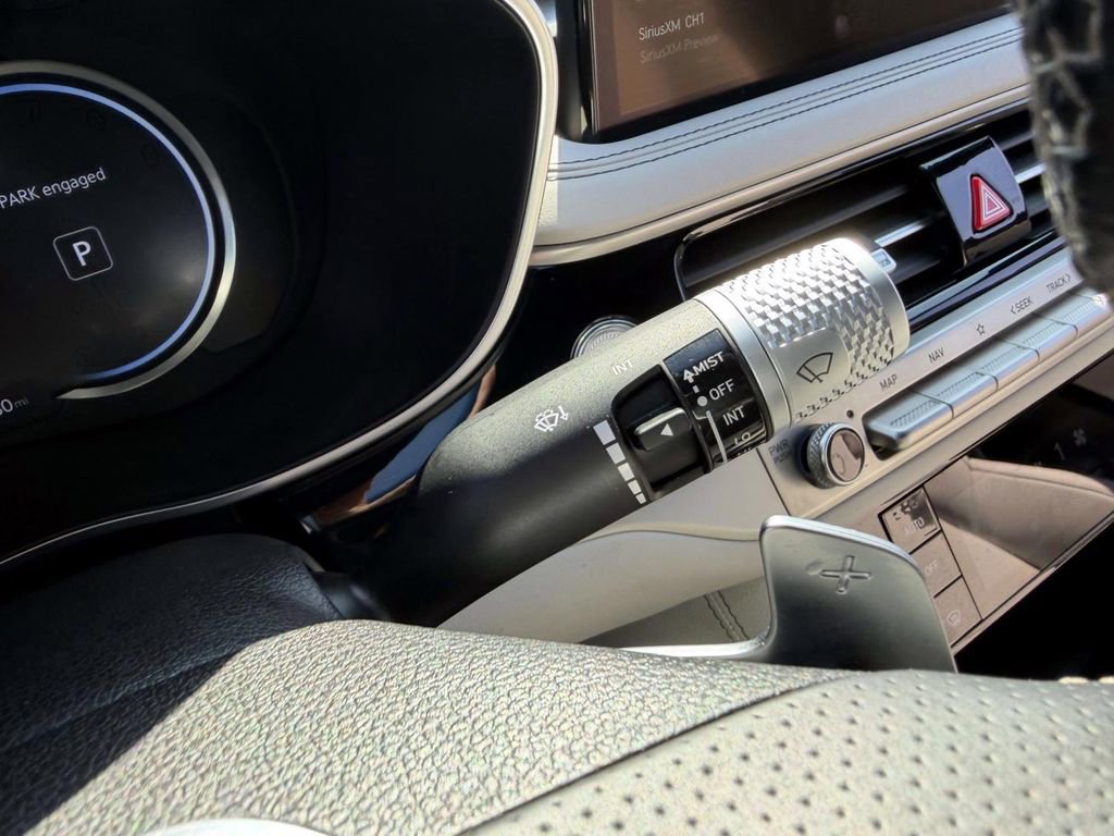 Certified 2024 Genesis G70 2.5T image 26