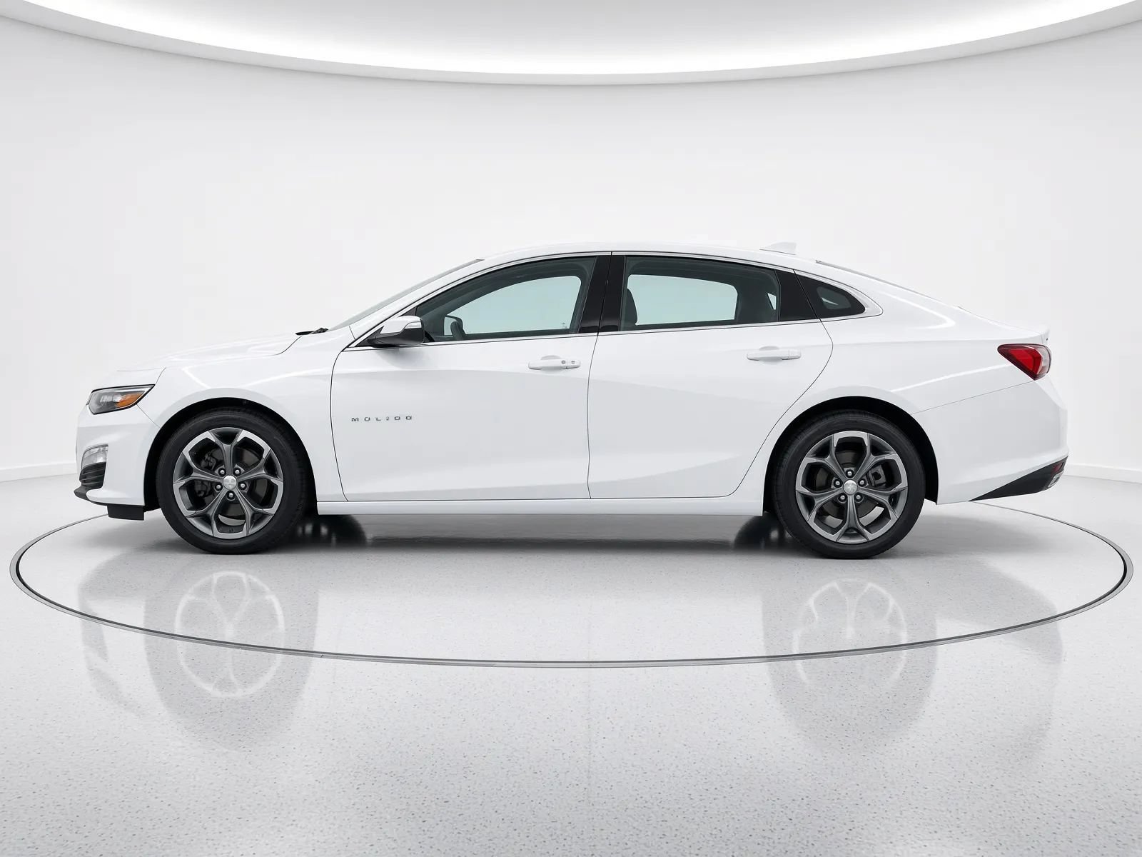 Used 2021 Chevrolet Malibu LT FWD image 4