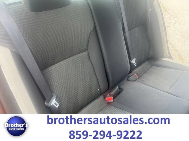 Used 2020 Nissan Versa SV FWD image 33