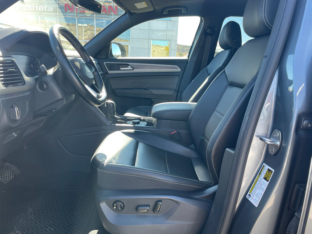 Used 2022 Volkswagen Atlas Cross Sport SE image 13