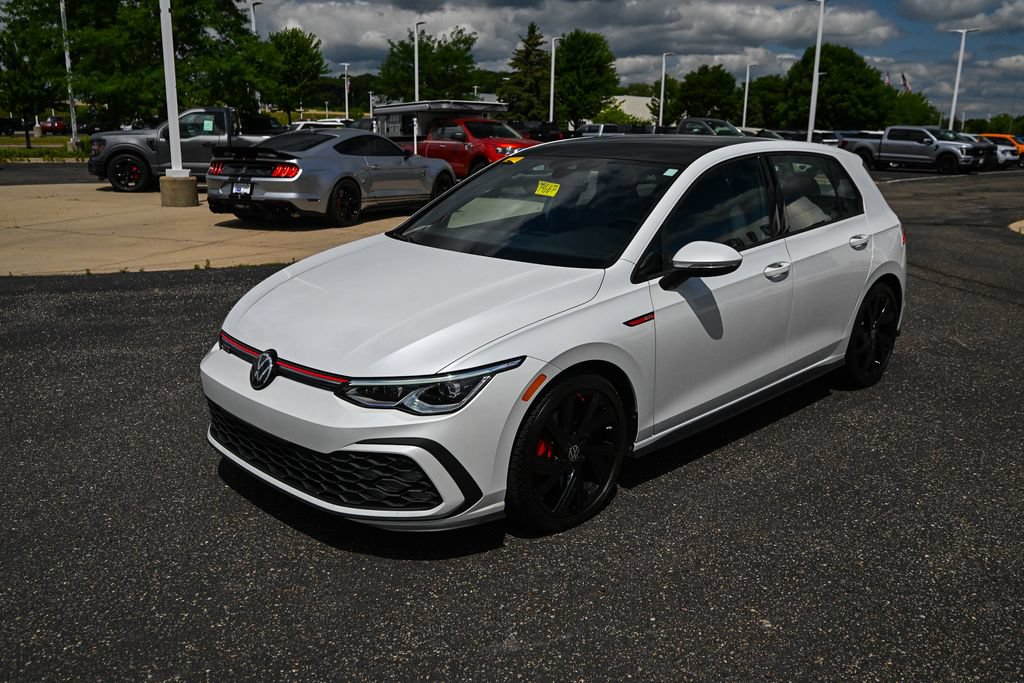 Used 2022 Volkswagen GTI SE FWD image 9