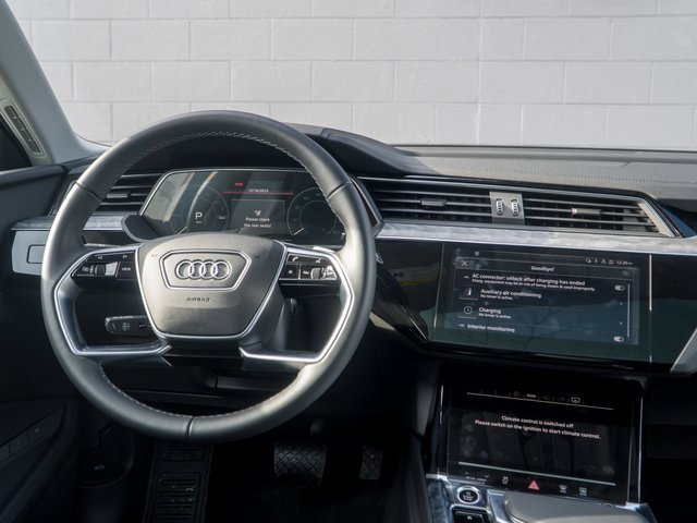 Used 2024 Audi Q8 e-tron Premium Plus w/ Premium Plus Package image 22