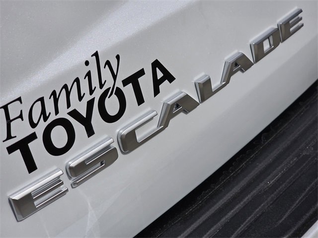 Used 2026 Cadillac Escalade Sport w/ Touring Package image 7