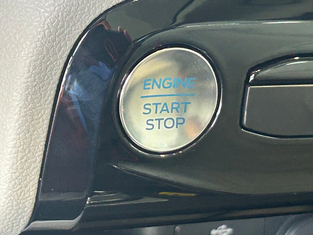 Certified 2024 Ford Escape SE w/ PHEV Premium Package image 43