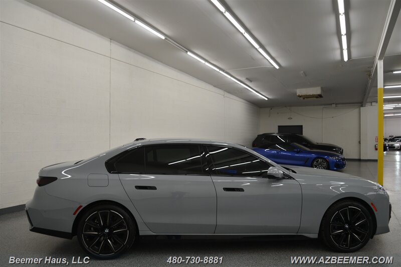 Used 2024 BMW 740i w/ M Sport Professional Package RWD image 10