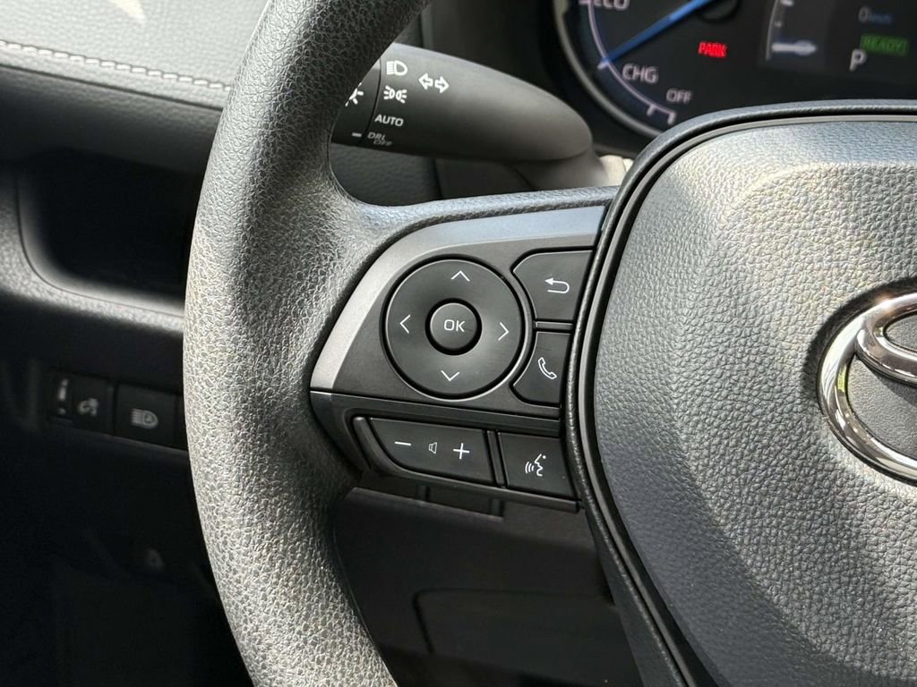 Used 2025 Toyota RAV4 XLE w/ Convenience Package AWD/4WD image 24