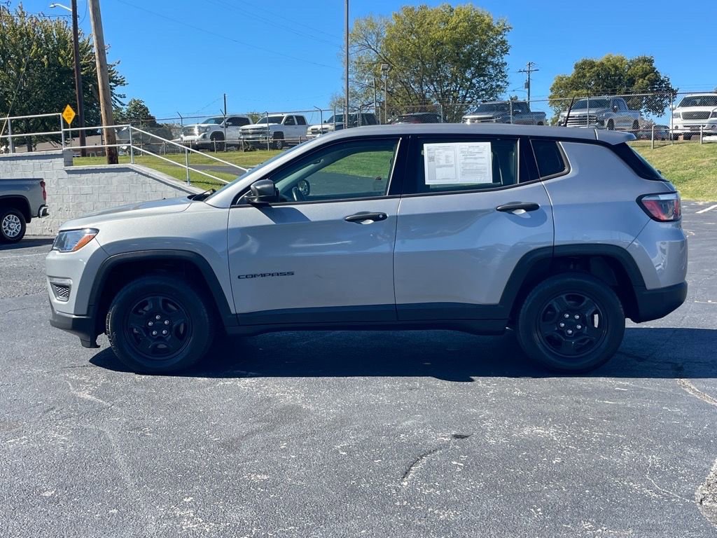 Used 2018 Jeep Compass Sport w/ Cold Weather Group image 4