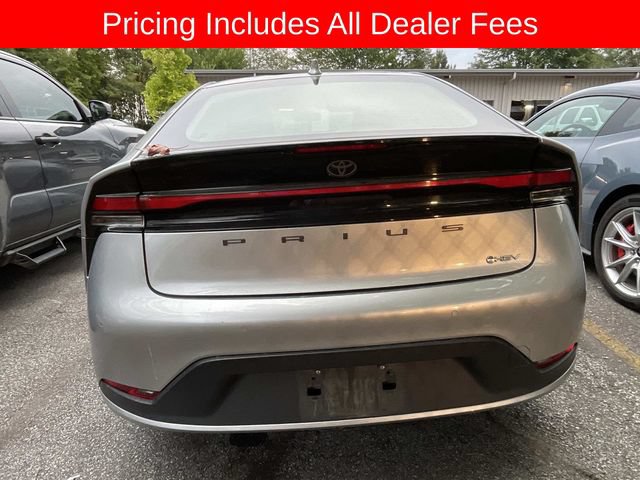 Used 2025 Toyota Prius LE FWD image 5