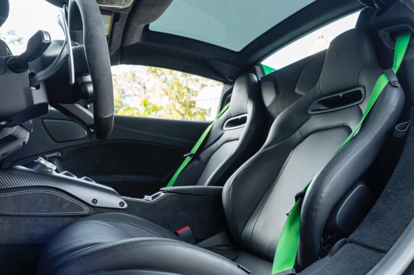 Used 2023 Maserati MC20 Spyder image 10