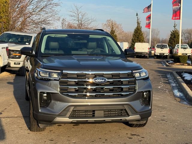 New 2026 Ford Explorer Active w/ Active Comfort Package image 3