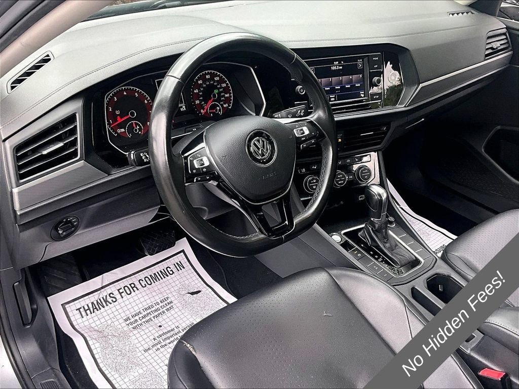 Used 2019 Volkswagen Jetta SE w/ Cold Weather Package FWD image 9